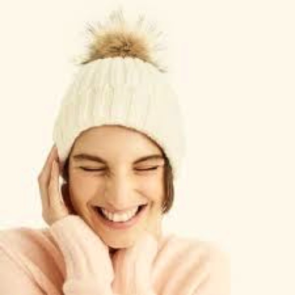 J. Crew Knit Pom Pom Beanie Full. Overage Outdoor Winter Preppy Casual Boho Gift